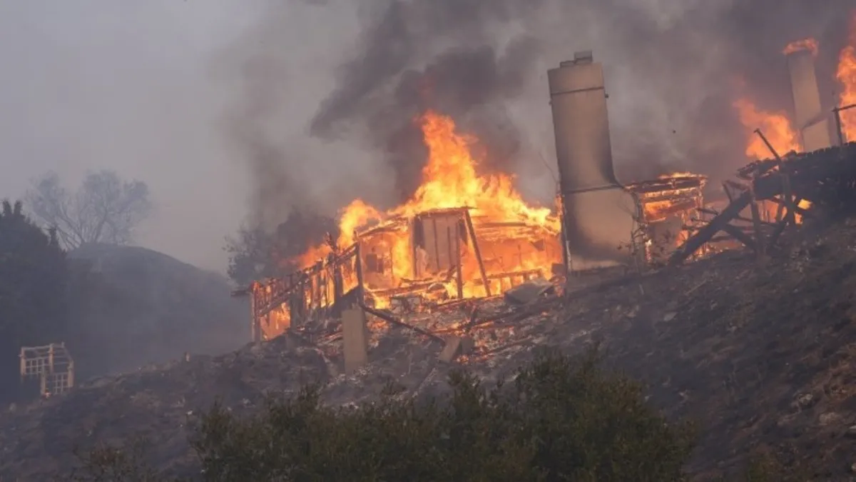 SON DAKİKA | Alevler Los Angeles’i yutuyor! ABD’de Hollywood yıldızlarına felaket öfkesi